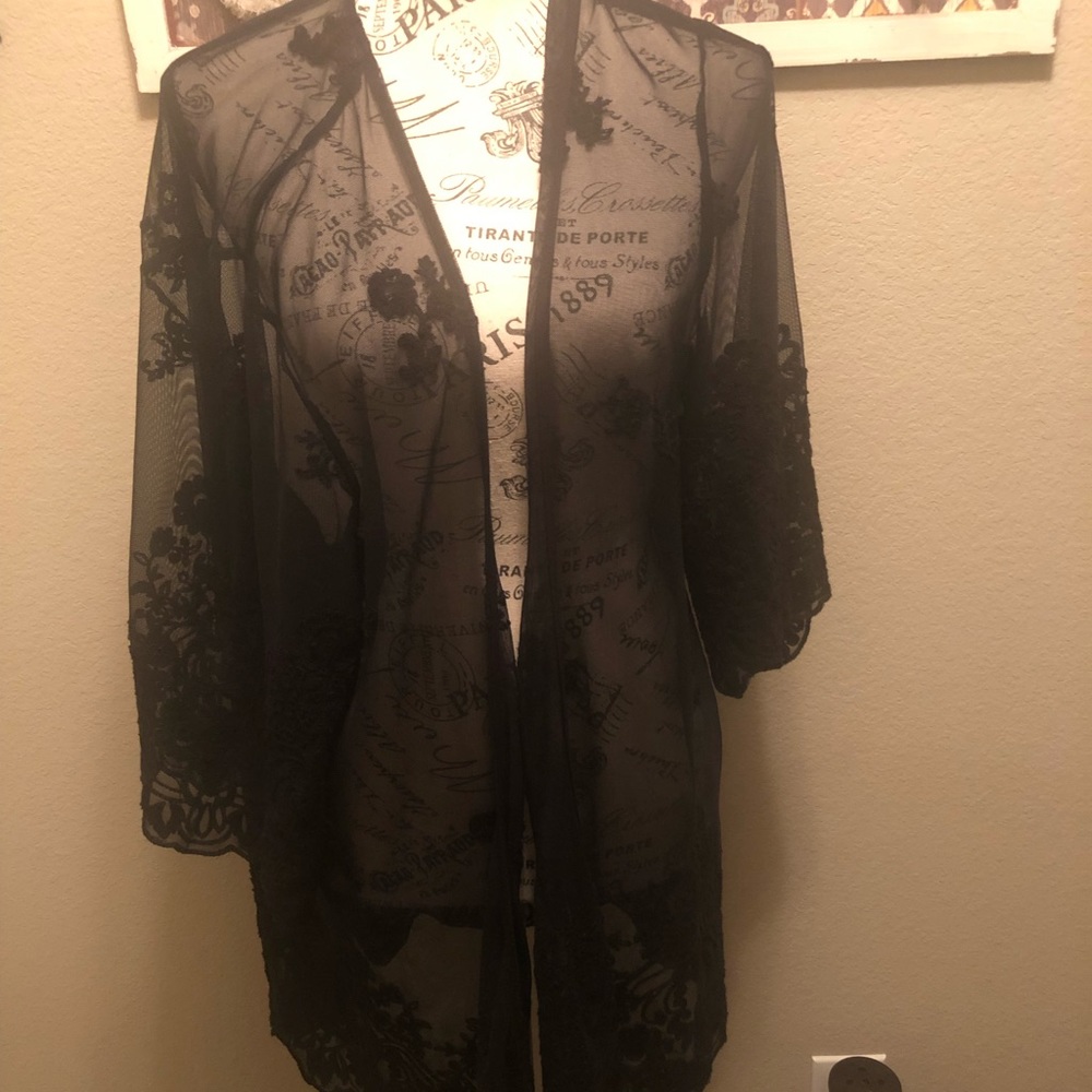 Torrid sheer kimono